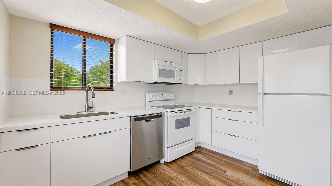 11830 SW 80th St , Unit 427, Miami, FL 33183 Photo