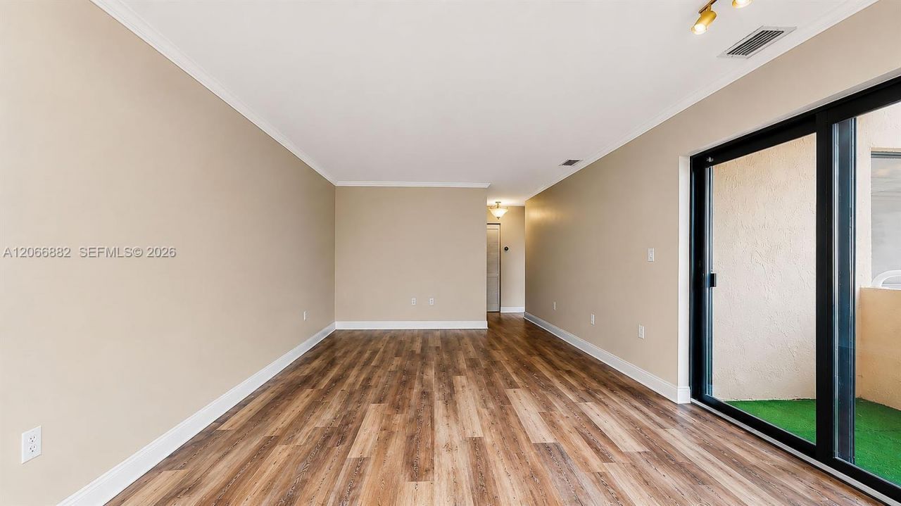 11830 SW 80th St , Unit 427, Miami, FL 33183 Photo