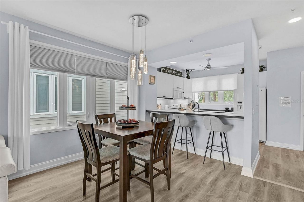508 Forest Way, Unit 508, Longboat Key, FL 34228 Photo