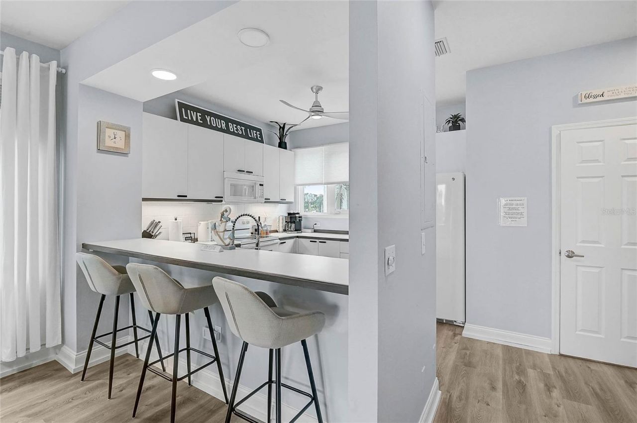 508 Forest Way, Unit 508, Longboat Key, FL 34228 Photo