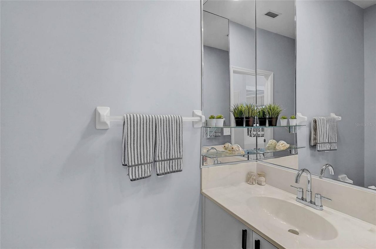 508 Forest Way, Unit 508, Longboat Key, FL 34228 Photo
