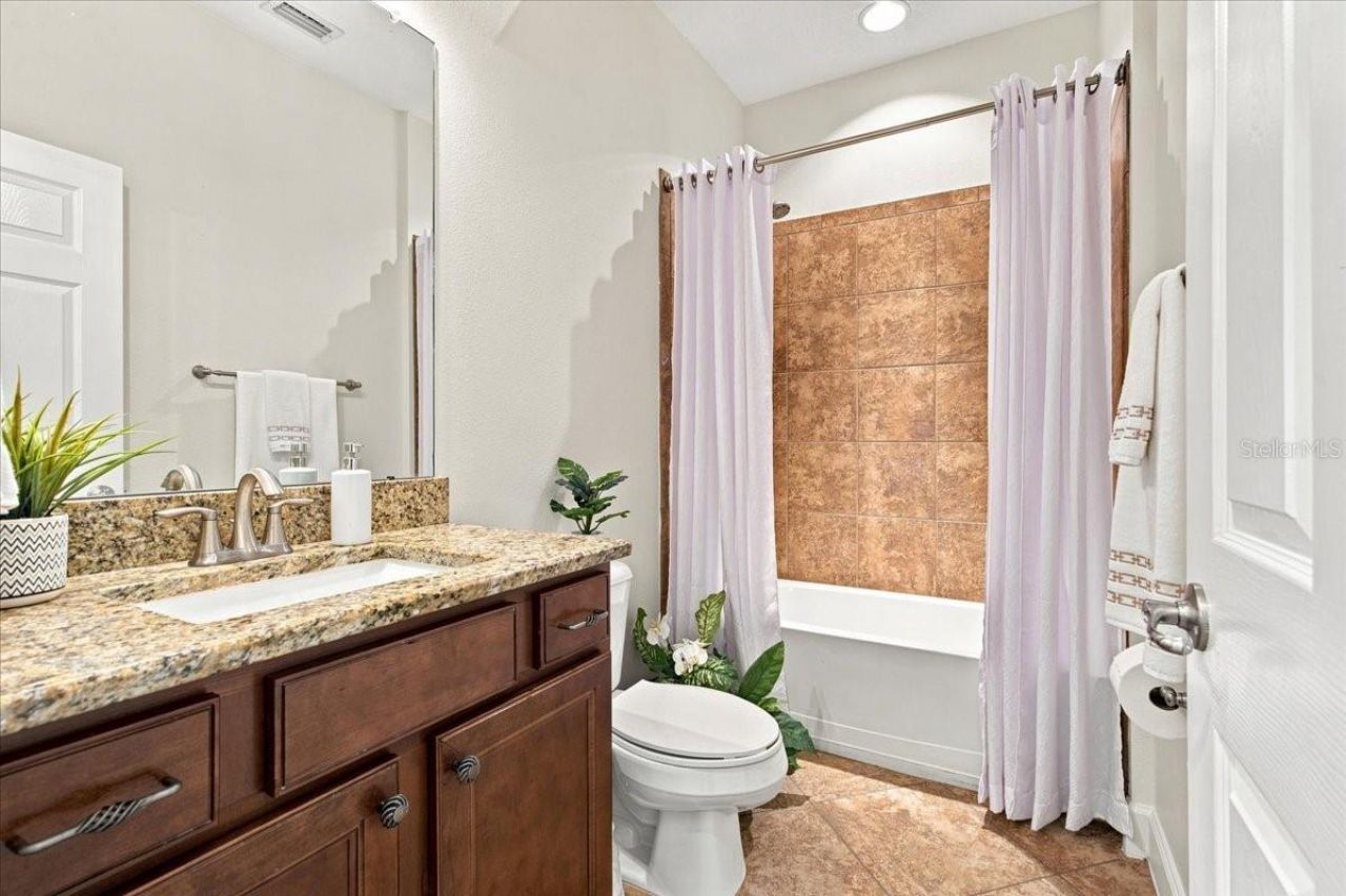 4508 Grand Lakeside Drive E, Palm Harbor, FL 34684 Photo