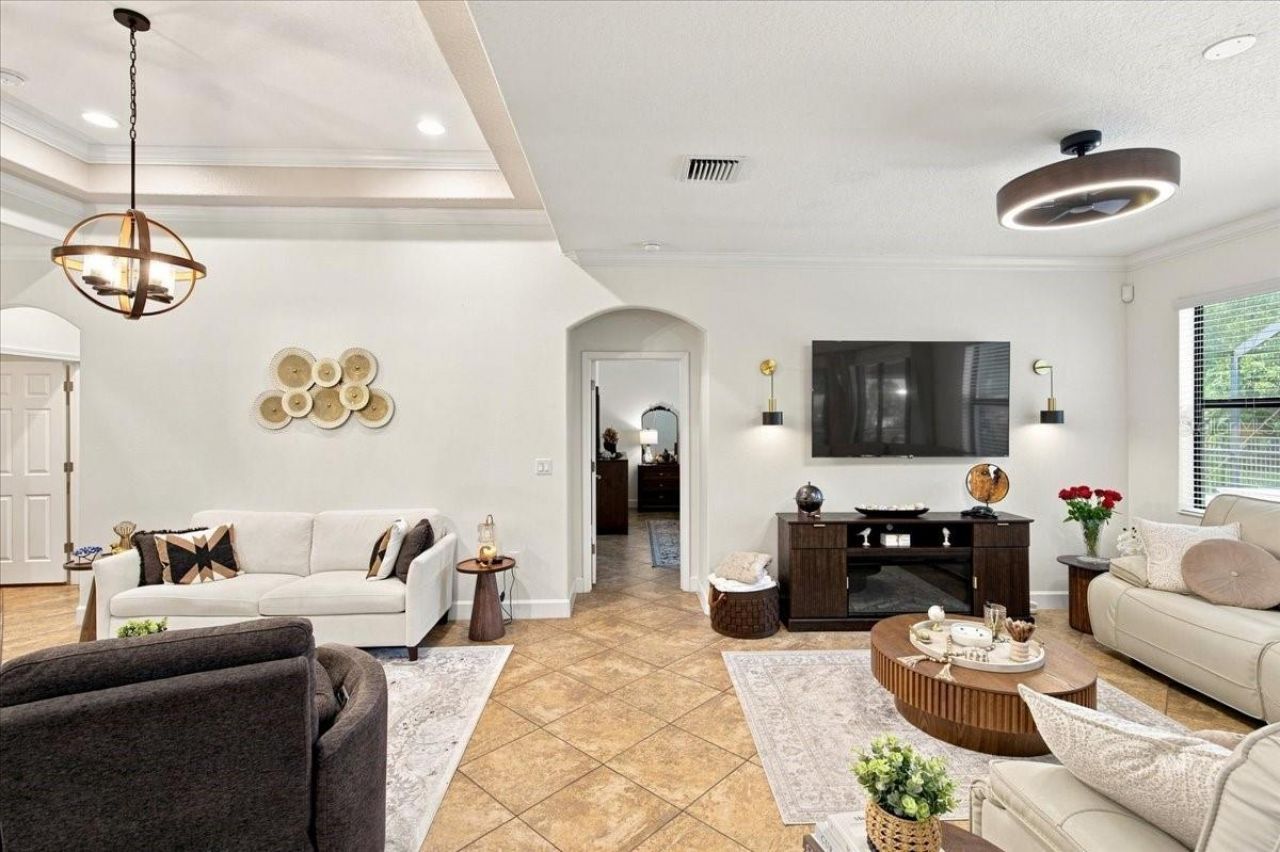 4508 Grand Lakeside Drive E, Palm Harbor, FL 34684 Photo