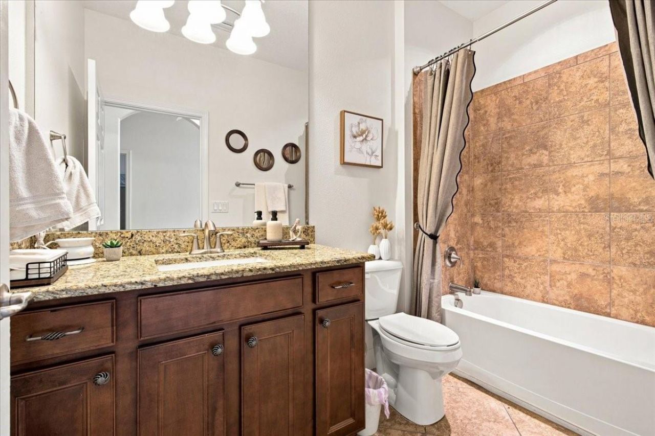 4508 Grand Lakeside Drive E, Palm Harbor, FL 34684 Photo
