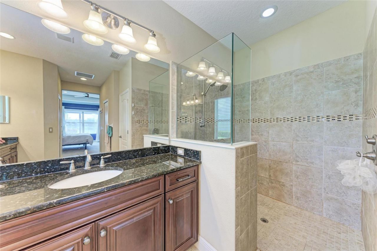 12051 Forest Park Circle, Bradenton, FL 34211 Photo