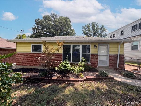 8606 Vasel Avenue , St Louis, MO 63123