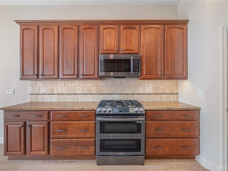 10138 Benham Drive, Washington Township, OH 45458 Photo 13