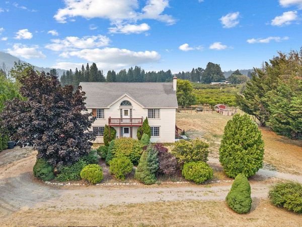 1330 Haven Way, Kettle Falls, WA 99141