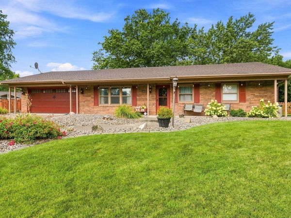 3323 Sudbury Place, Fort Wayne, IN 46815