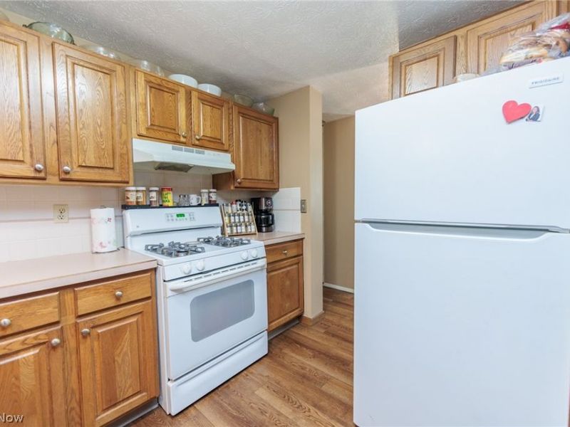 1404 Kendale Drive , Akron, OH 44314 Photo 21