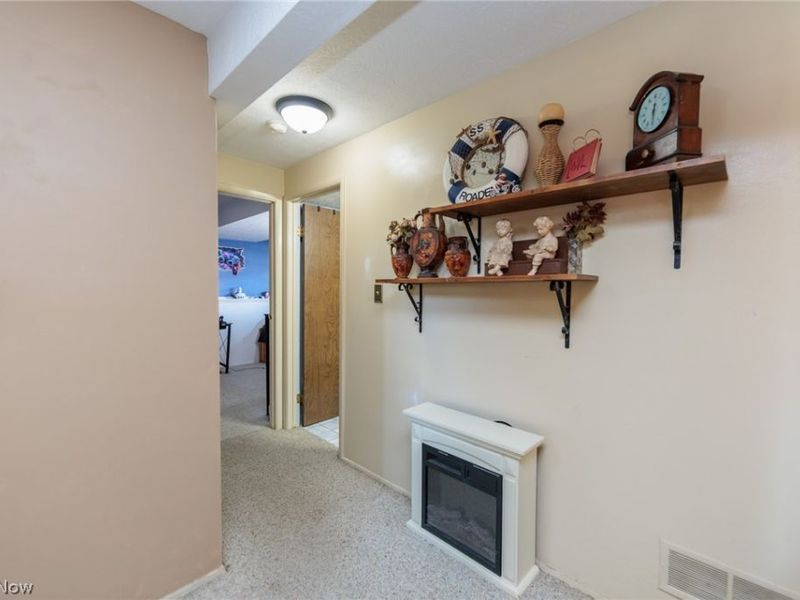 1404 Kendale Drive , Akron, OH 44314 Photo 37