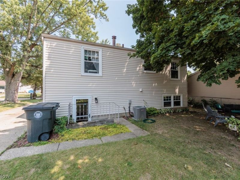 1404 Kendale Drive , Akron, OH 44314 Photo 7