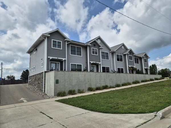 209 Peninsular Avenue, Grayling, MI 49738