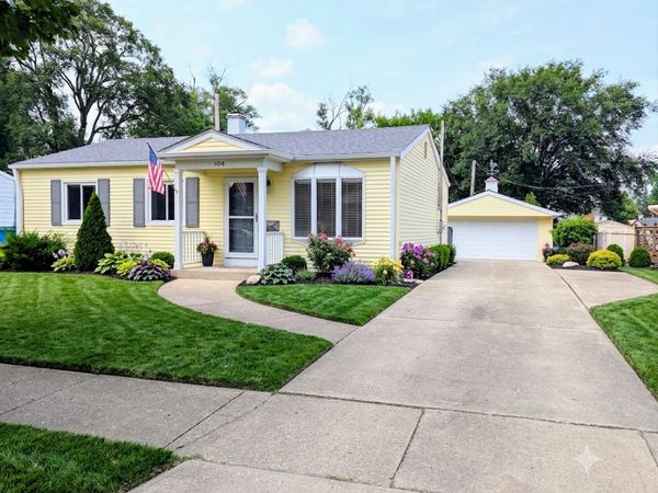 104 Forest Place , Buffalo Grove, IL 60089