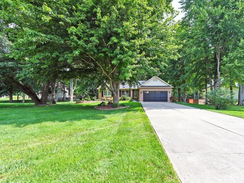 2020 Cristata Court, Amelia, OH 45102 Photo 2
