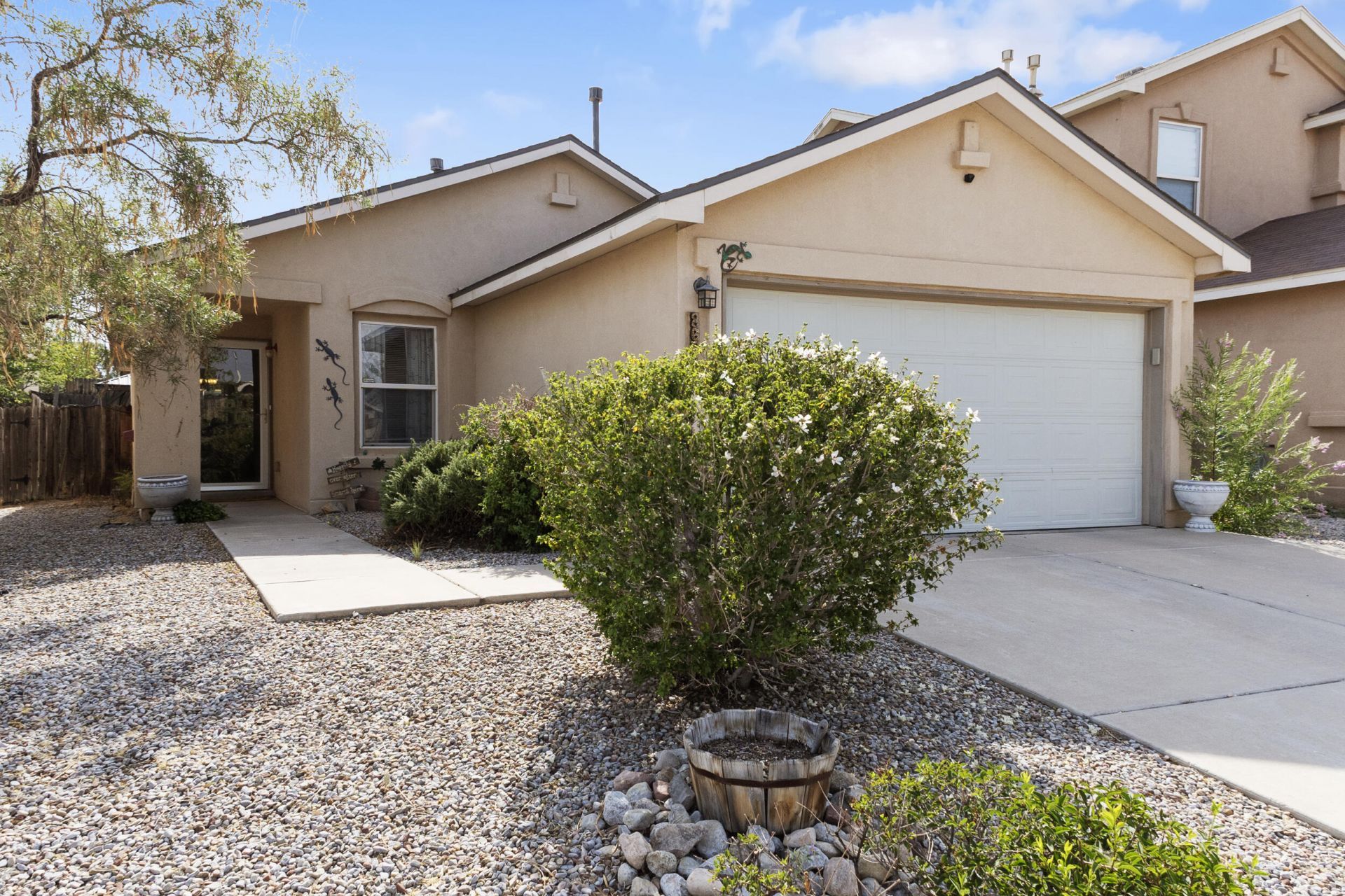 8608 Casa Linda Court Nw, Albuquerque, NM 87120 Main Photo