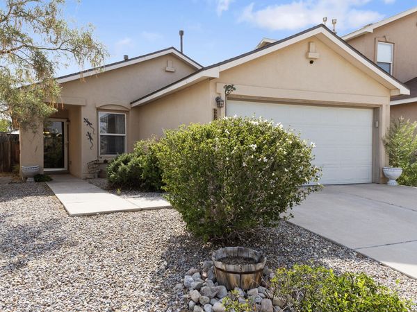 8608 Casa Linda Court NW, Albuquerque, NM 87120