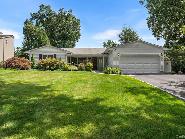 11 Pimlico Drive , Commack, NY 11725
