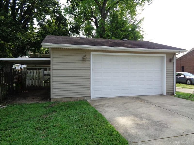 135 N Plum Street, Germantown, OH 45327 Photo 4