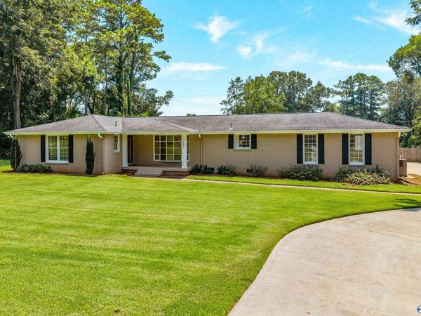 102 Bel Air Road SE, Huntsville, AL 35802