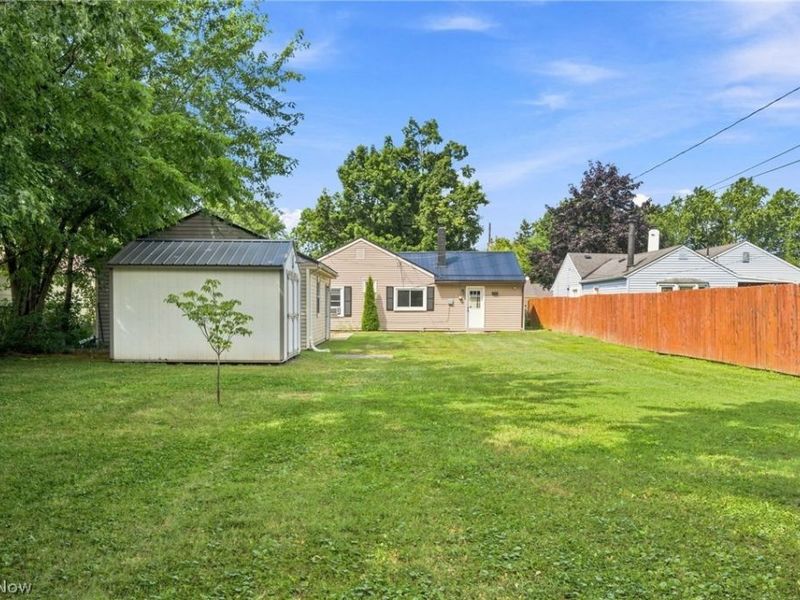 145 Hawthorne Drive, Painesville Township, OH 44077 Photo 9