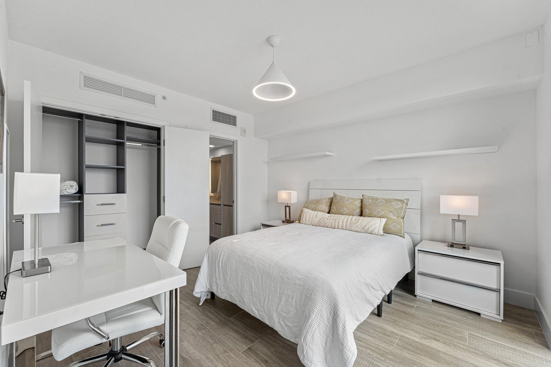 111 SE 1st Avenue, Unit 406, Delray Beach, FL 33444 Photo
