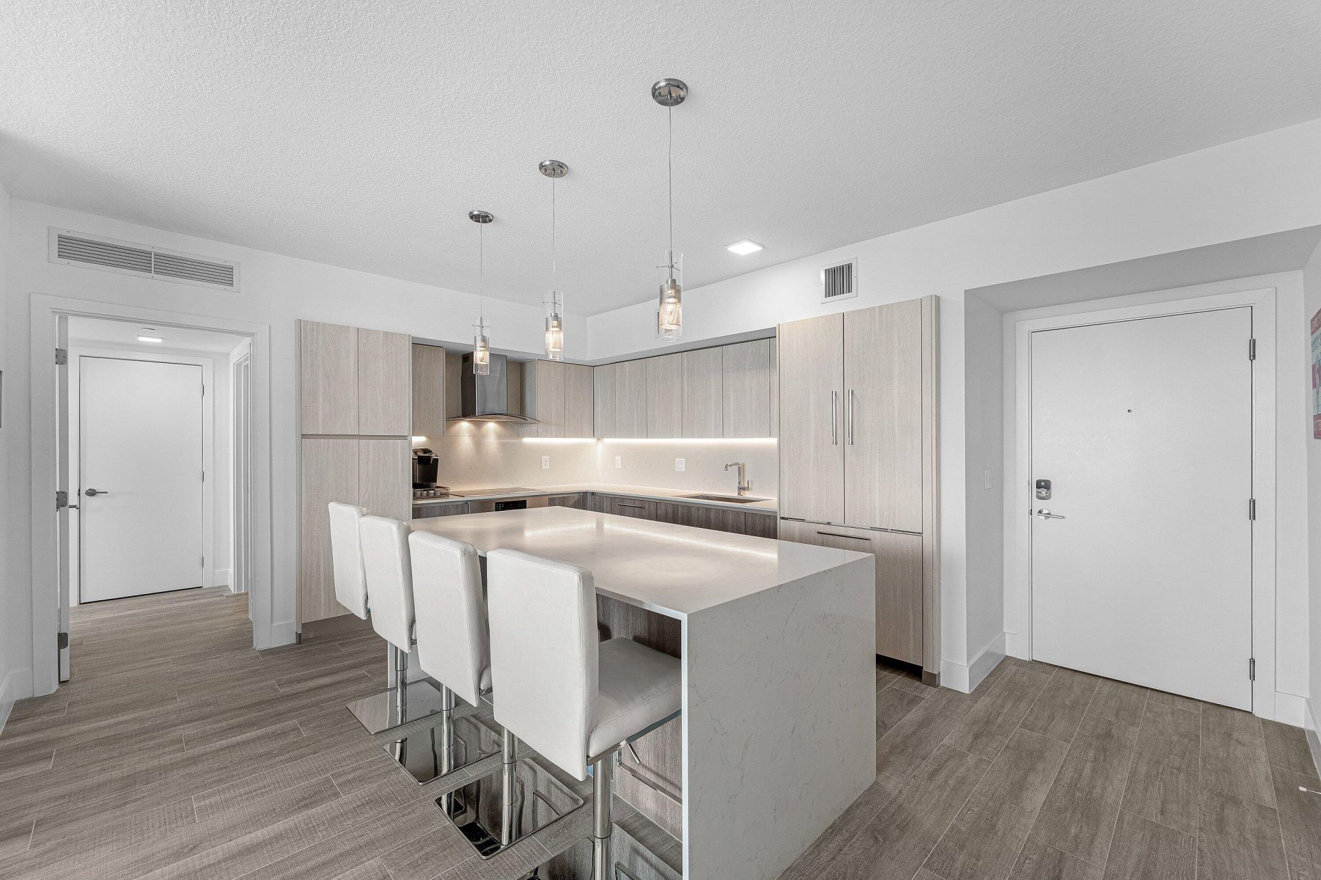 111 SE 1st Avenue, Unit 406, Delray Beach, FL 33444 Photo