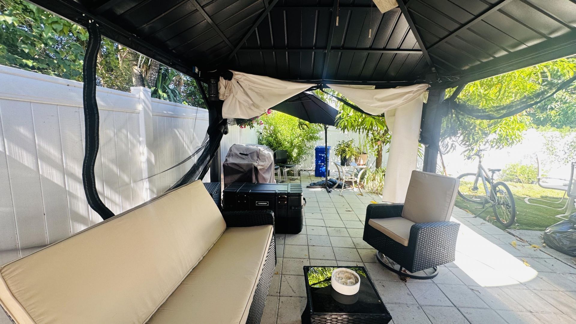 6710 Forest Court, West Palm Beach, FL 33405 Photo