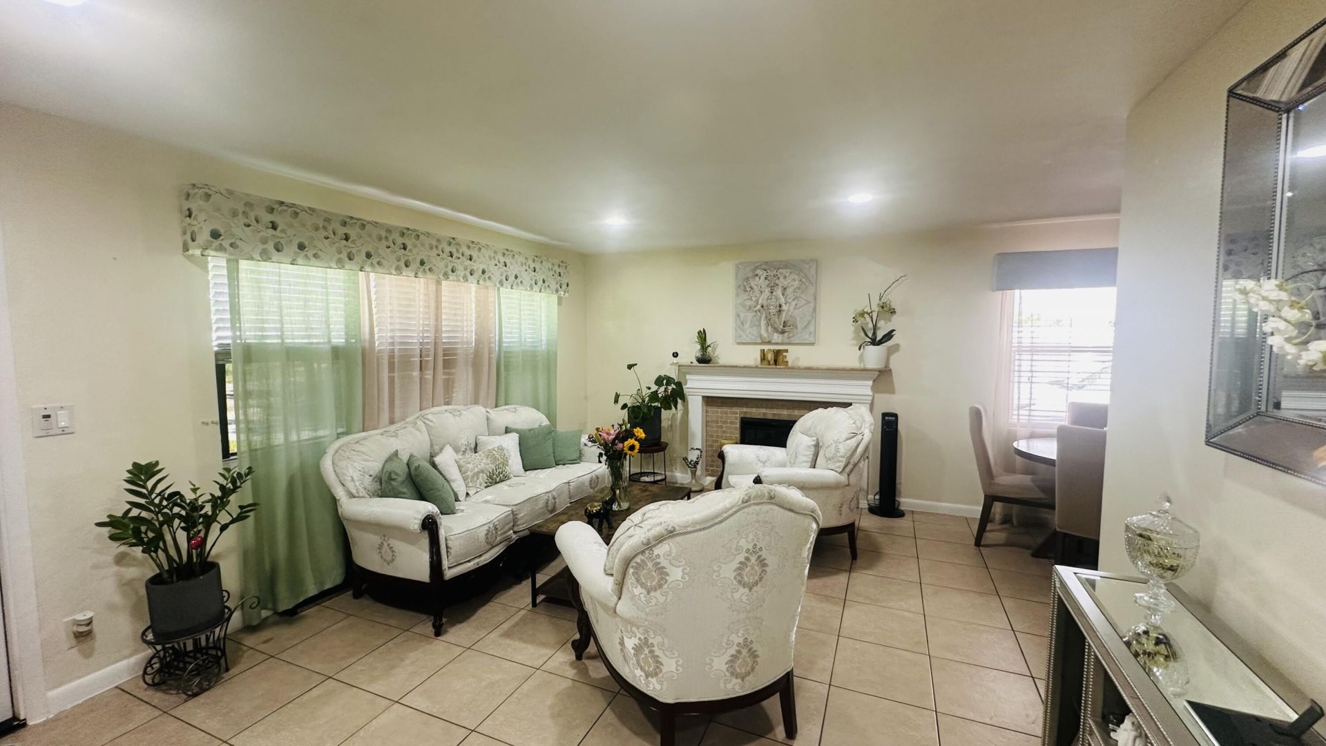 6710 Forest Court, West Palm Beach, FL 33405 Photo