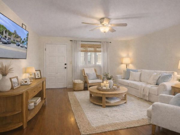 1231 SE 1ST Street, Unit 5, Fort Lauderdale, FL 33301