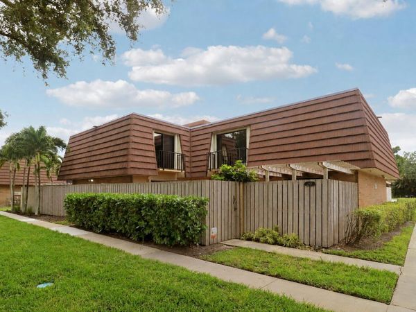 1901 19th Lane, Palm Beach Gardens, FL 33418