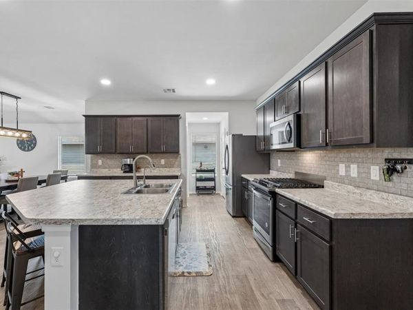 3425 Furrow Drive, Yukon, OK 73099