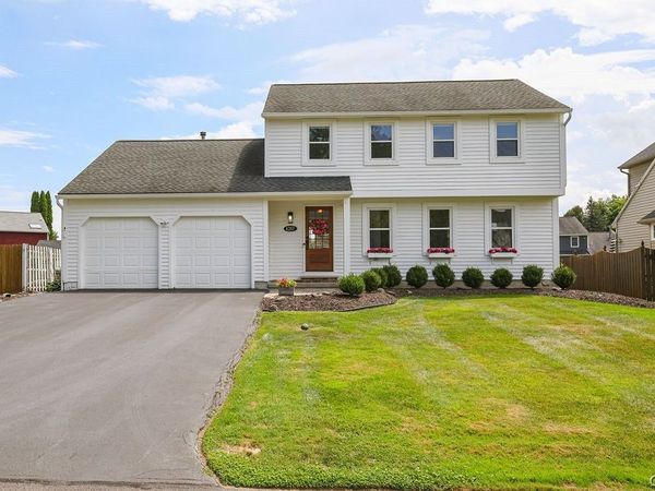 4257 Mayfair Circle, Liverpool, NY 13090