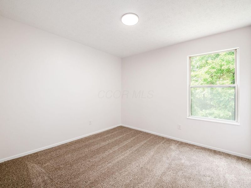 4418 Village Park Drive , Columbus, OH 43228 Photo 26
