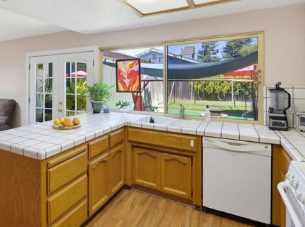 8101 Donnawood Way, Orangevale, CA 95662 Photo