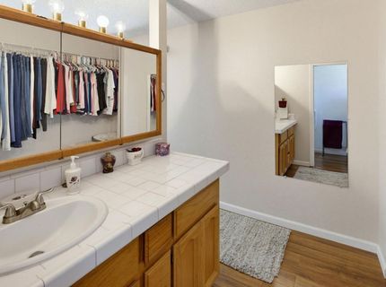8101 Donnawood Way, Orangevale, CA 95662 Photo