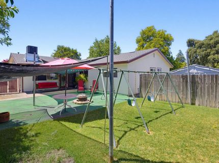 8101 Donnawood Way, Orangevale, CA 95662 Photo