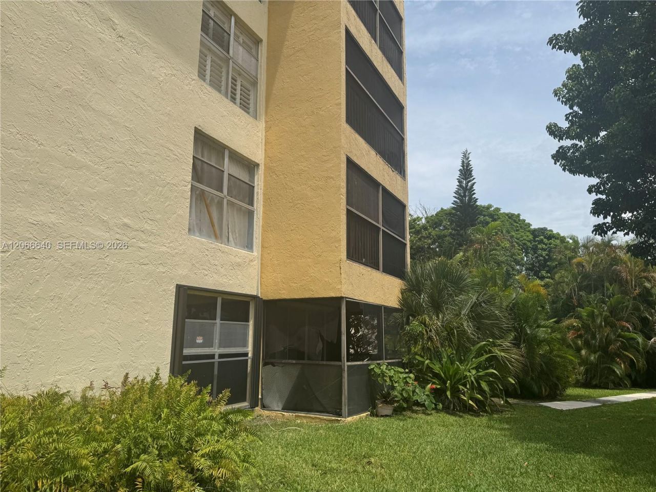 8775 Park Blvd , Unit 123, Miami, FL 33172 Photo