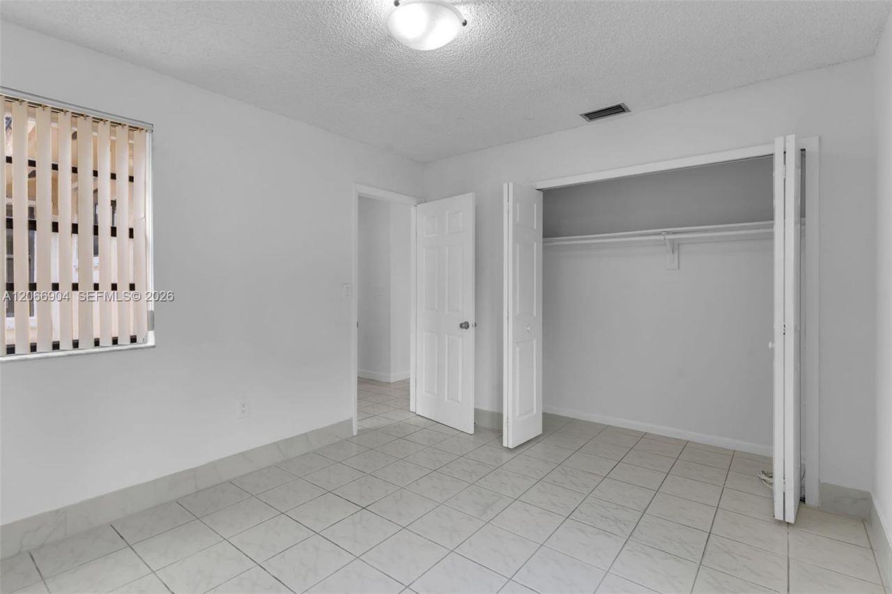 12480 SW 9th St, Miami, FL 33184 Photo