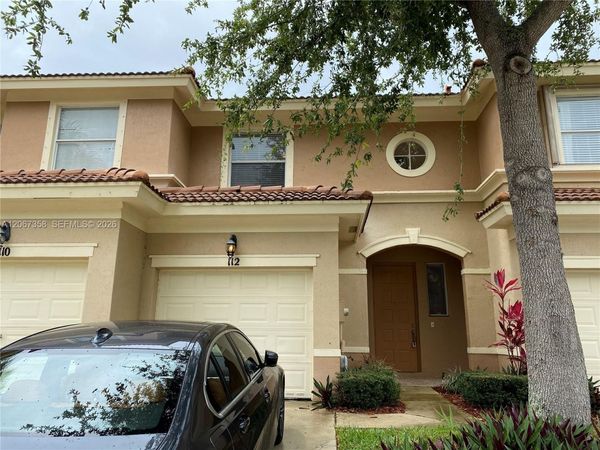 112 Wakulla Springs Way , Royal Palm Beach, FL 33411