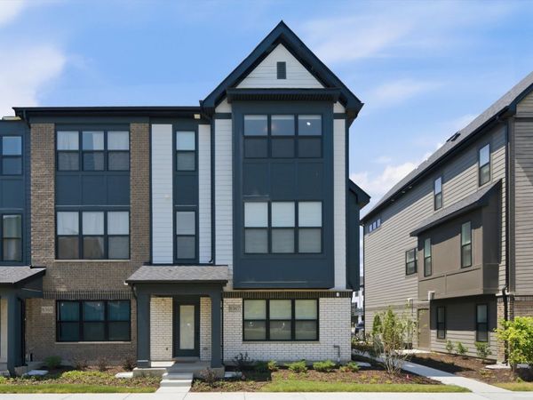 8367 Mulberry Avenue , Morton Grove, IL 60053