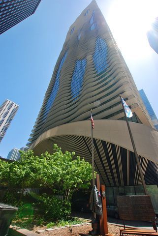 225 N Columbus Drive, Unit 6009, Chicago, IL 60601 Main Photo