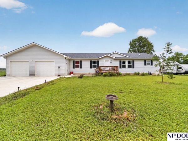 106 N Queen Street, Cedar Bluffs, NE 68015