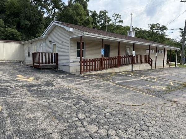 112 W Main St, Twin Lakes, WI 53181