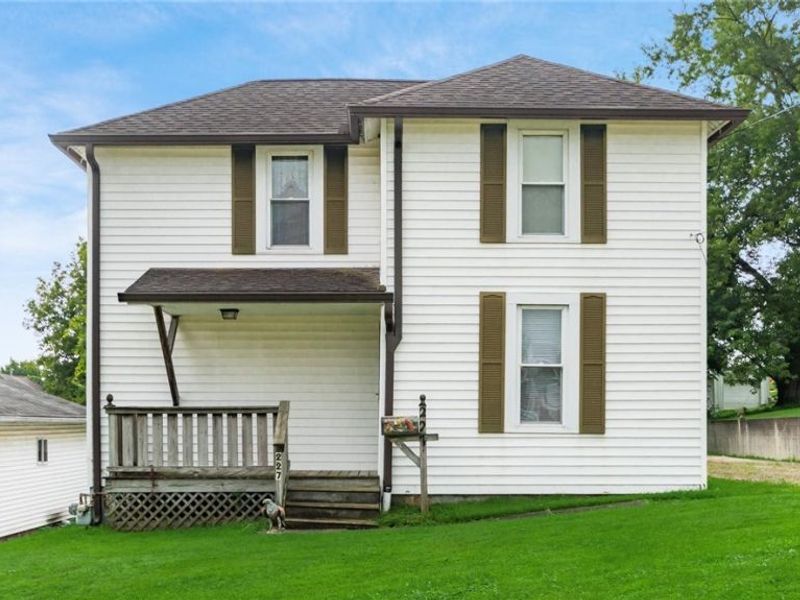 227 Race Street, Roseville, OH 43777 Photo 2