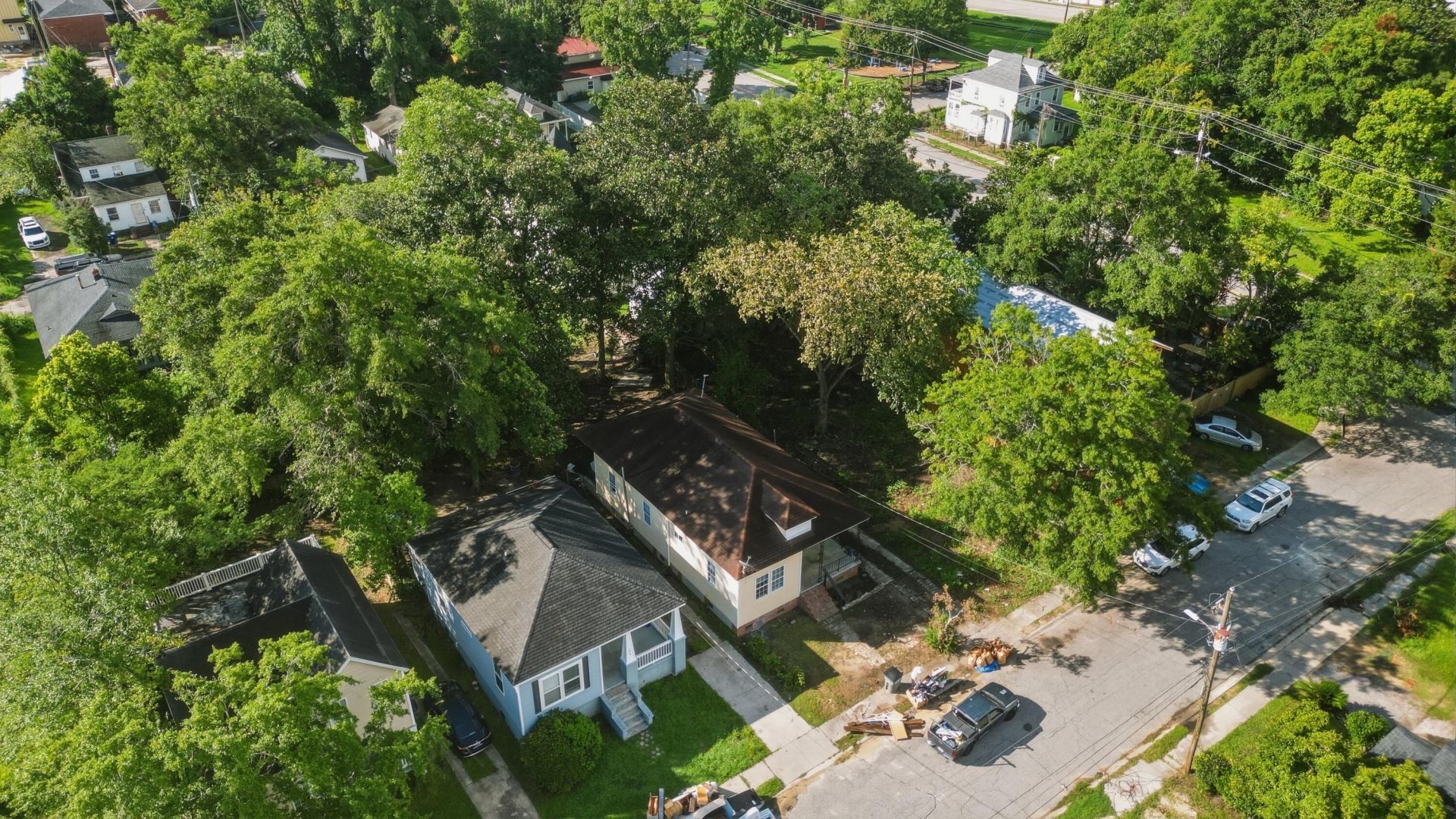 1811 Carlton Street Photo 14