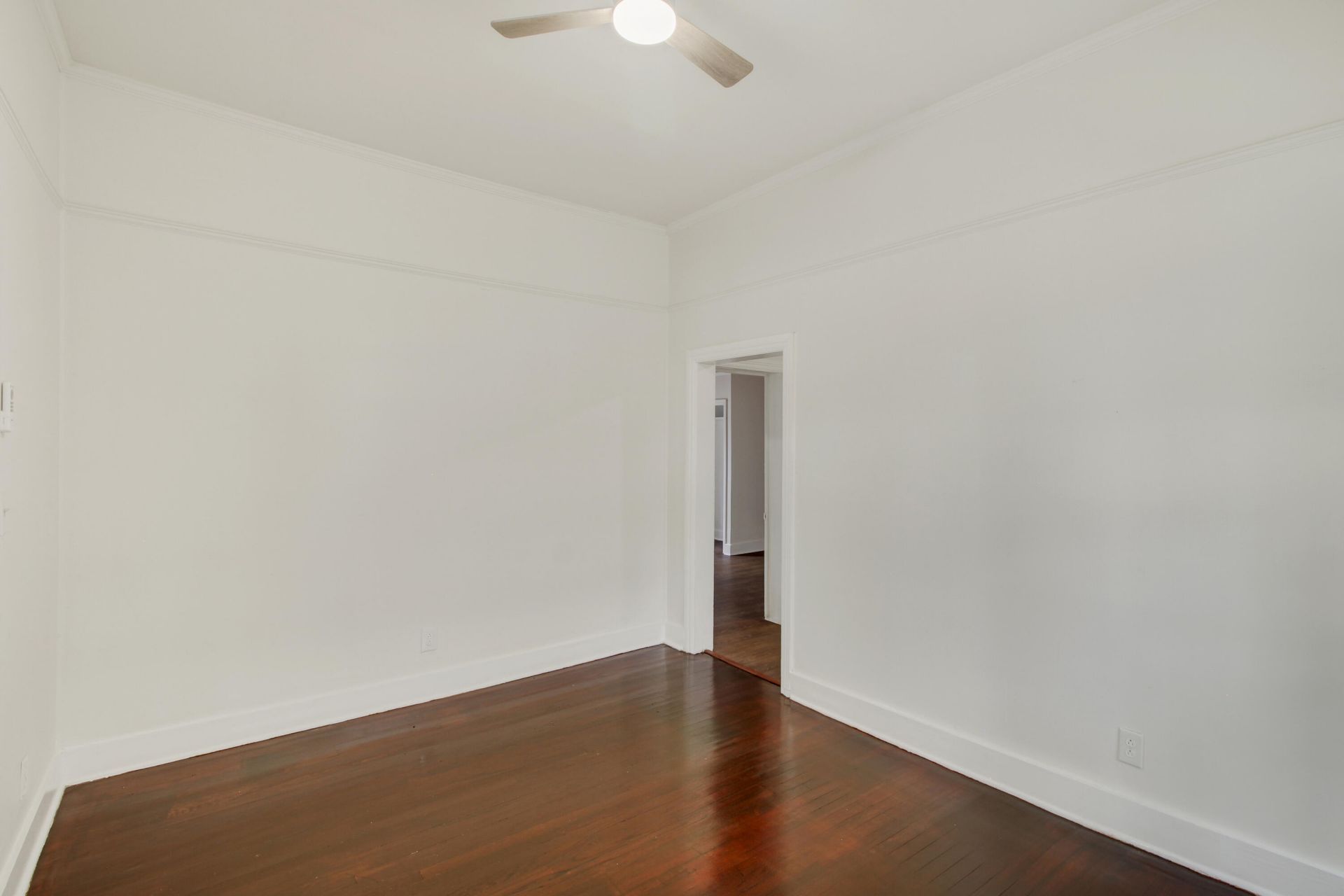 1811 Carlton Street Photo 22