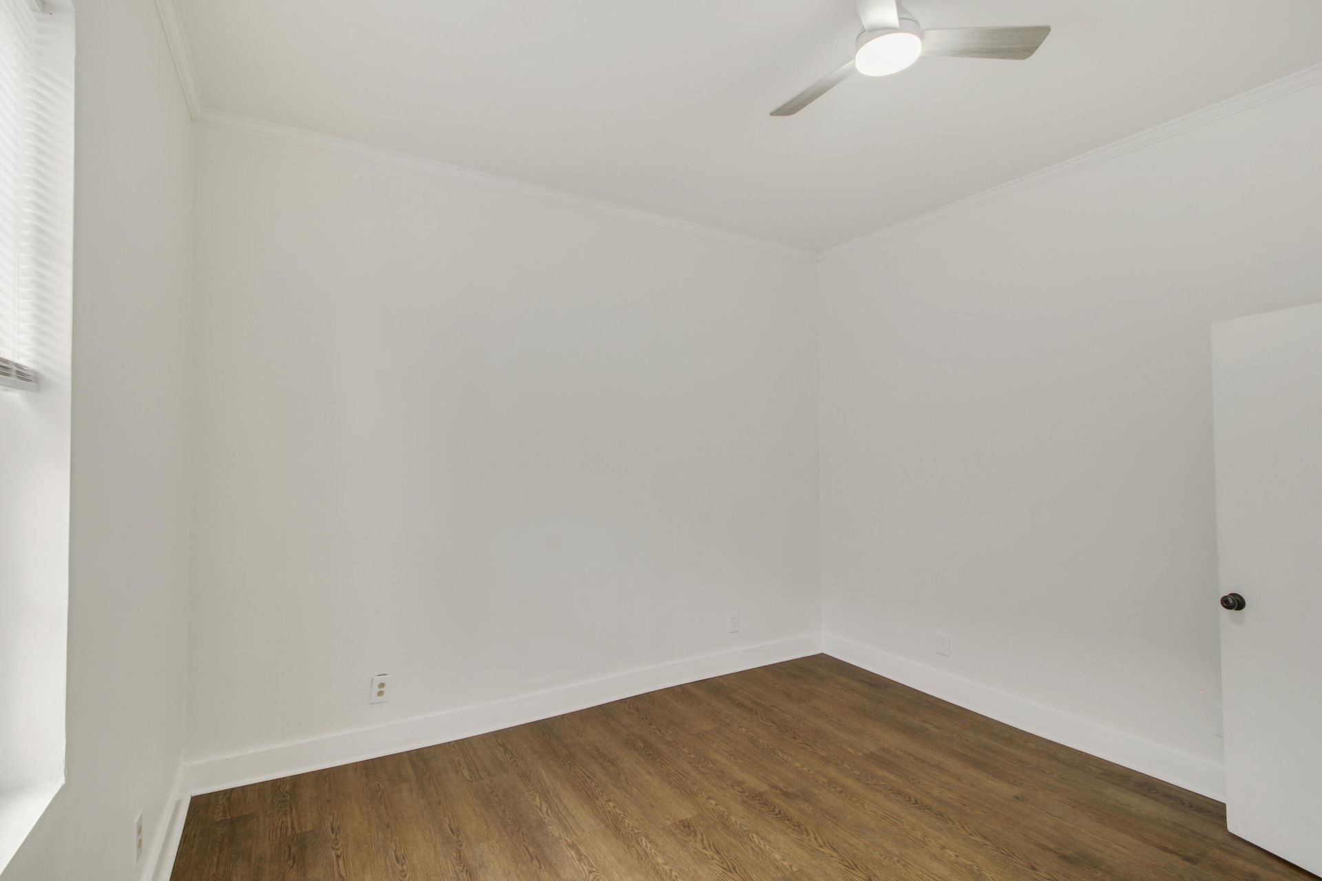 1811 Carlton Street Photo 26