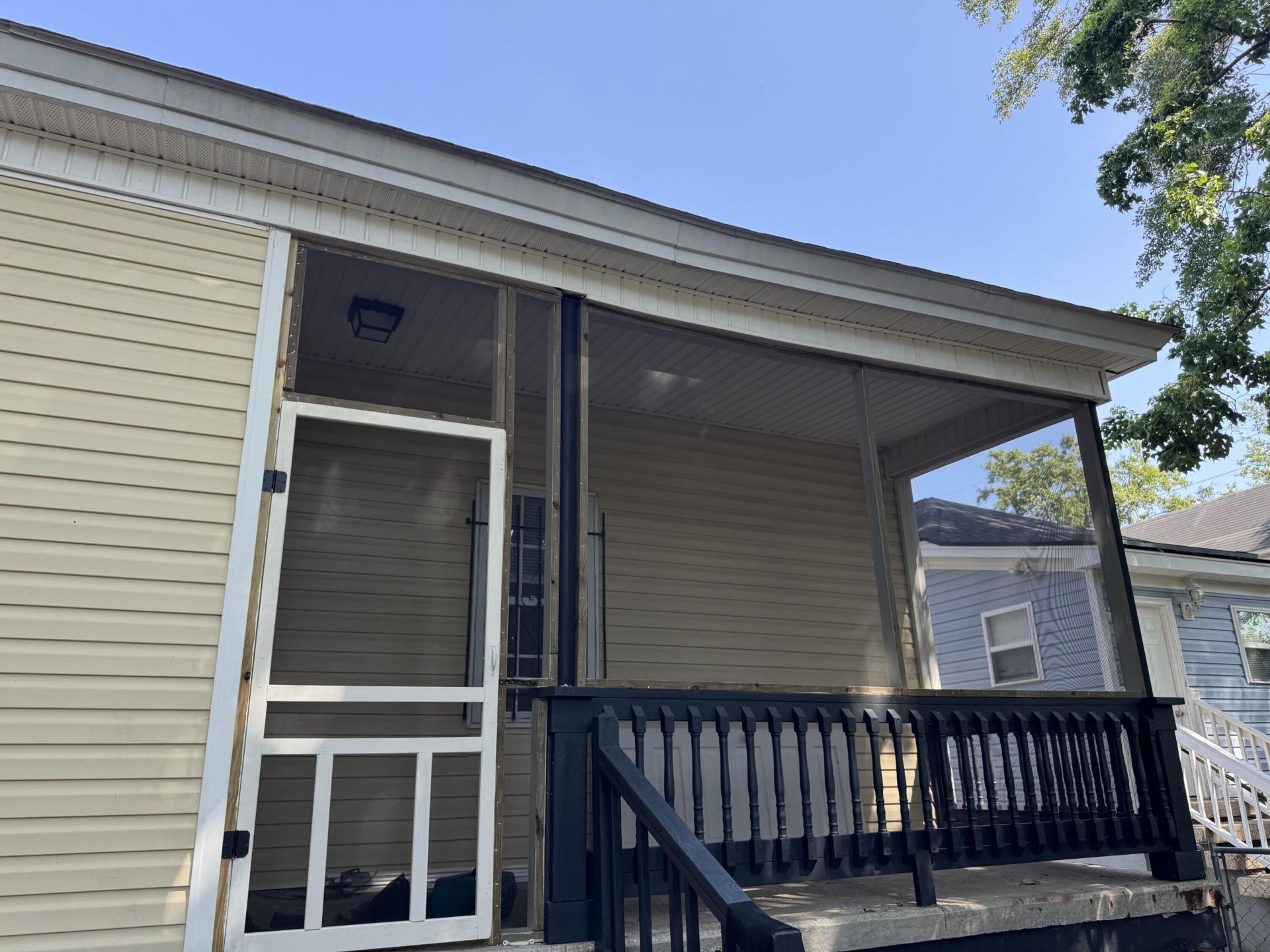 1811 Carlton Street Photo 41