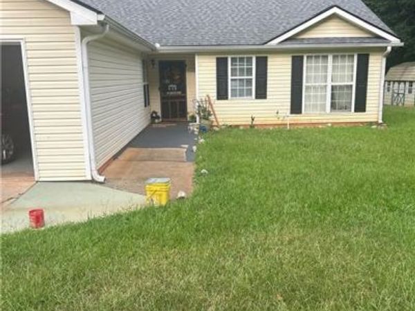 90 Mountainside Lane , Covington, GA 30016